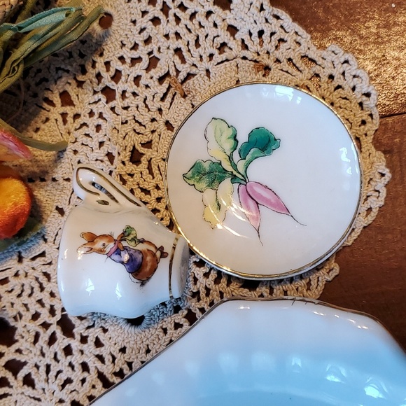 10 piece Beatrix Potter Peter rabbit miniature tea set - Picture 6 of 8